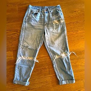American Eagle x Keith Haring Mom Jeans!!